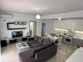 Elisabeth Apartments, Sarandë